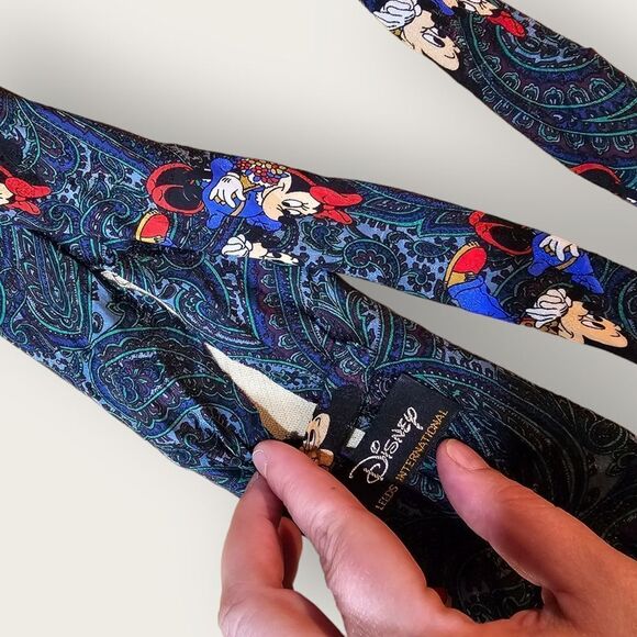 Disney Leeds International Mickey Minnie Blue Paisley Silk Tie - Picture 4 of 6